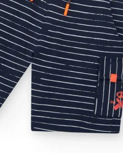 Bermuda para niño a rallas blancas con cintura elástica y bolsillos laterales