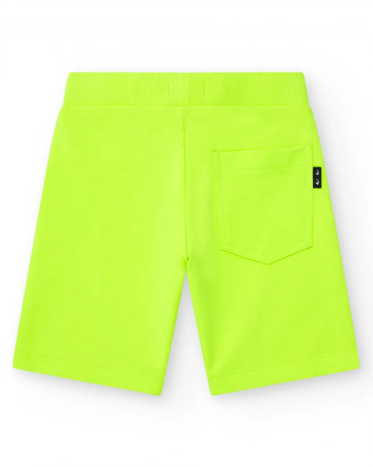 Bermudas para niño en amarillo con cintura ajustable y bolsillos