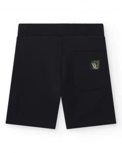 Bermudas para niño en negro con cintura elástica y bolsillo lateral