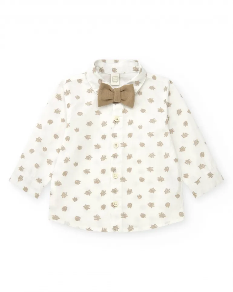 Camisa blanca para niño con hojas beige y pajarita desmontable