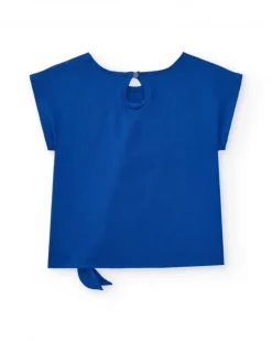 Camiseta para niña en azul con lazo lateral y botón trasero