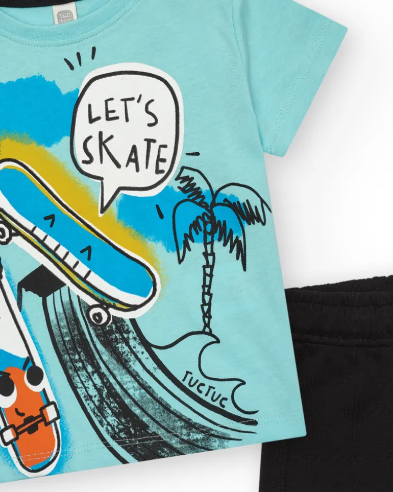 Conjunto para niño con camiseta azul y short negro