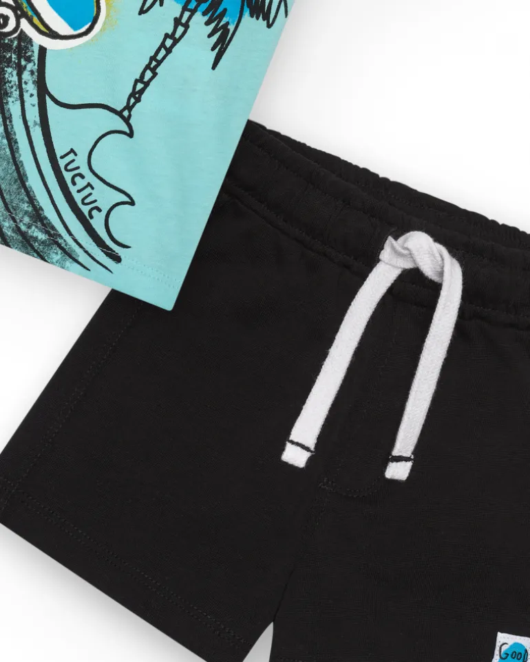 Conjunto para niño con camiseta azul y short negro