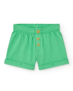 Conjunto para niño en verde y amarillo con camiseta bordada de manzana y pantalón corto