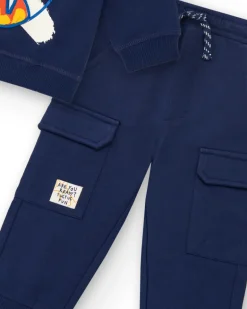 Conjunto sudadera y pantalón felpa cargo niño en azul marino con estampado de abeja colección