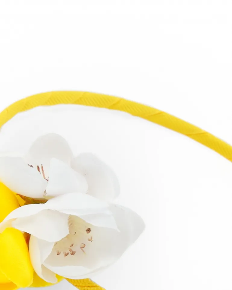 Diadema rígida amarilla para niña con flores blancas y amarillas