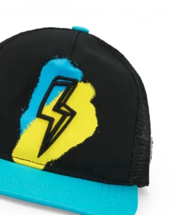 Gorra para niño en negro con detalles en azul y amarillo y rayo frontal