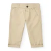 Pantalón largo beige para niño con bolsillos y dobladillo enrollado