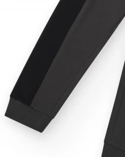 Pantalón para niño en gris y verde con cintura ajustable y bolsillos