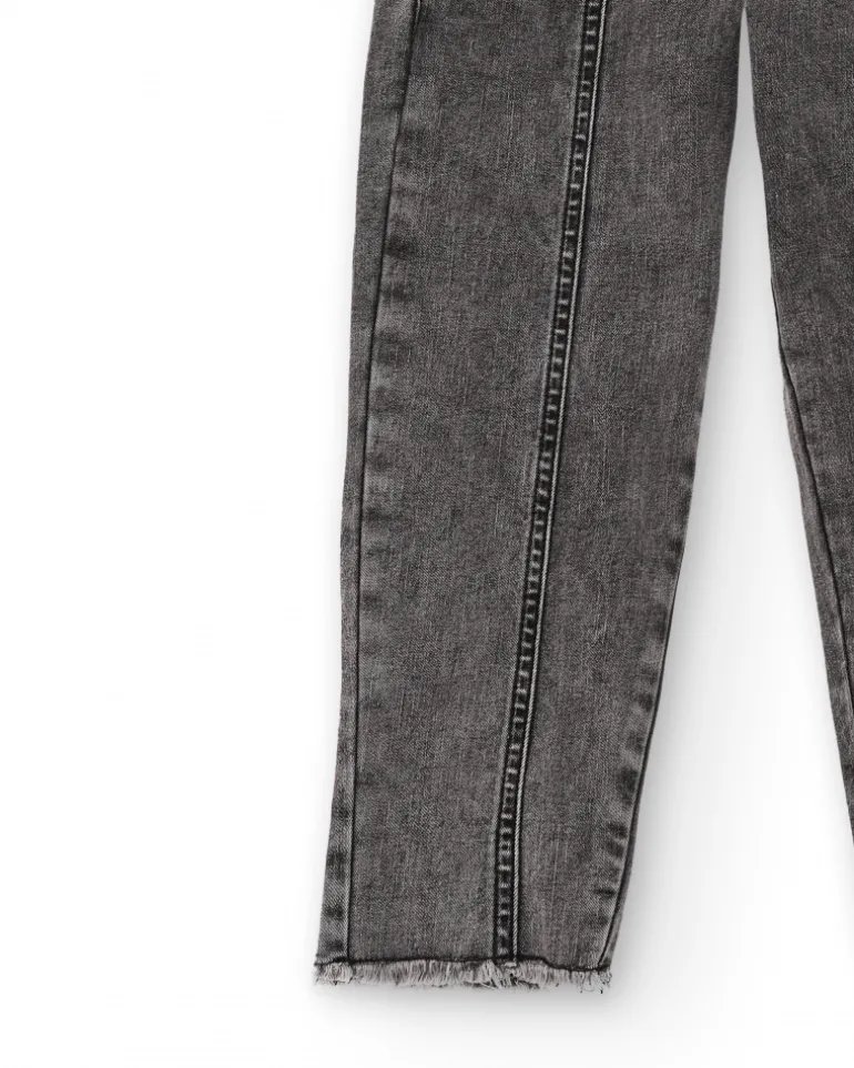Pantalones vaqueros grises con detalles bordados para niña colección Dark and Roses