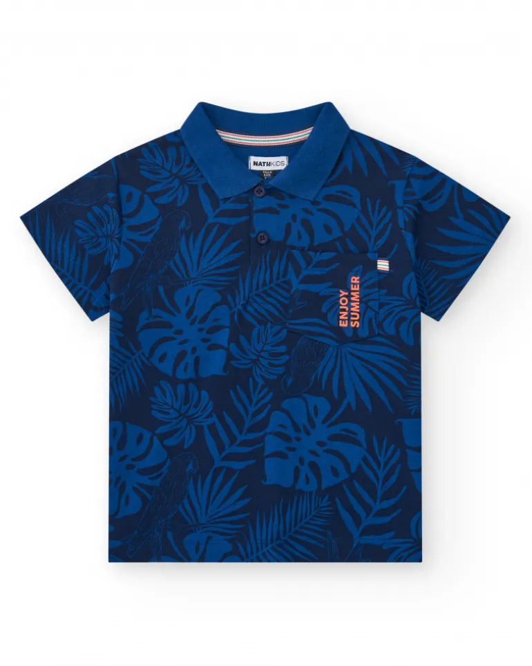 Polo para niño en azul con estampado tropical y bordado
