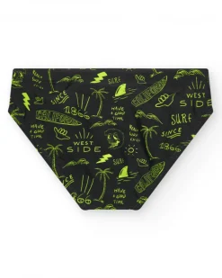 Slip de baño para niño en negro con estampado surfero y cordón flúor.
