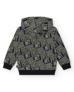 Sudadera para niño en negro con capucha y bolsillos laterales