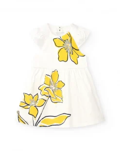 Vestido blanco para niña con estampado floral amarillo y volantes