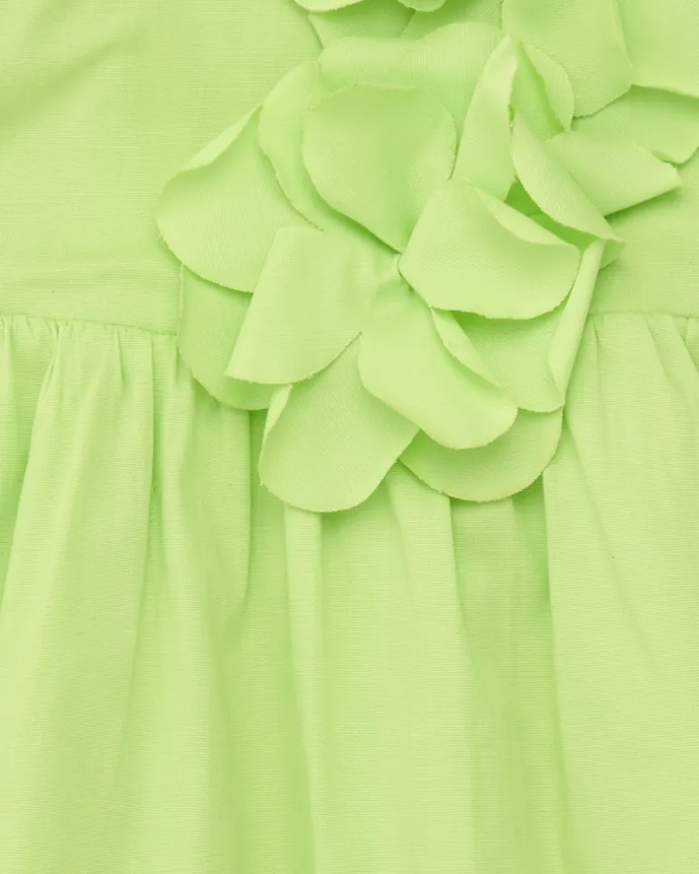 Vestido verde para niña con flores y volantes
